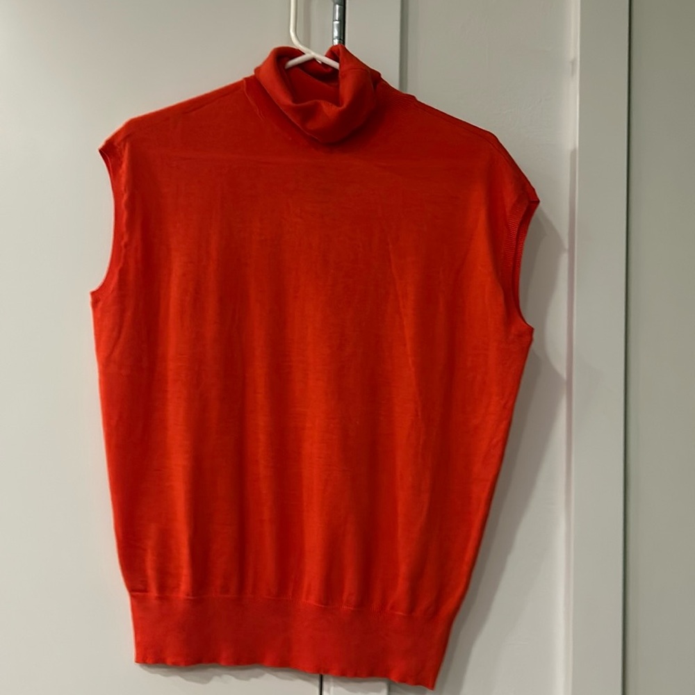 Ann Taylor half turtle neck orange. Medium- soft soft material NWT